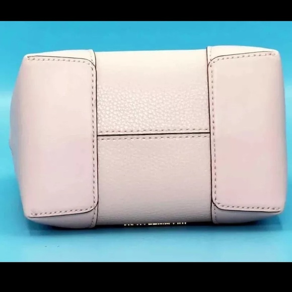 Michael Kors Mercer Small Pebbled Leather Bucket Bag - Picture 6 of 7